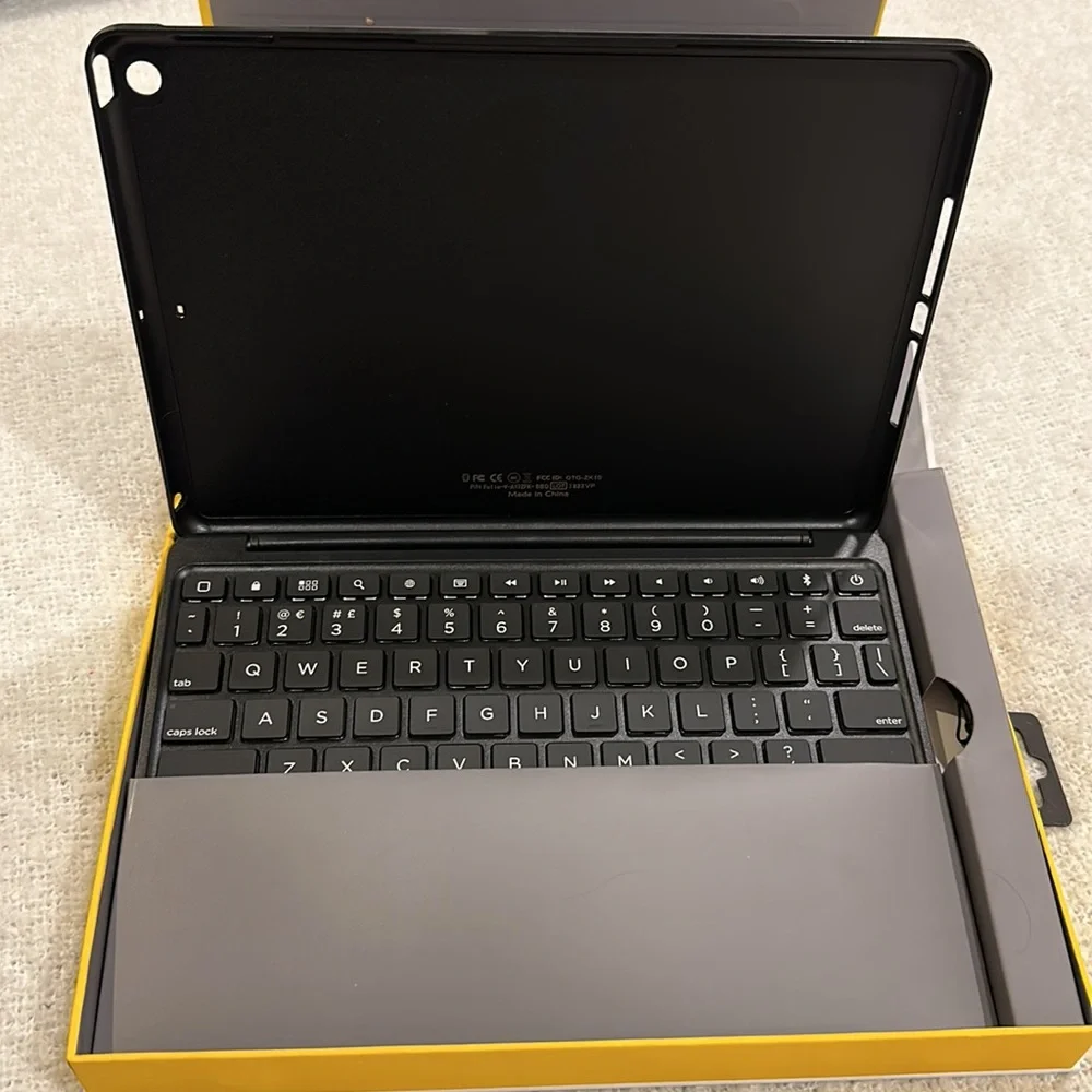 Zag folio keypad for iPad 2017 version